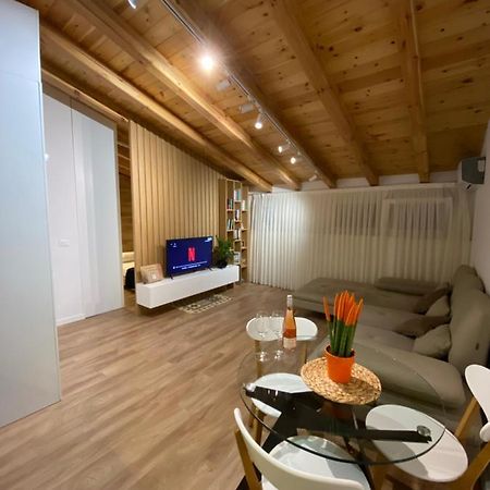 Lovely Loft 1-Bedroom In The Heart Of تيرانا المظهر الخارجي الصورة